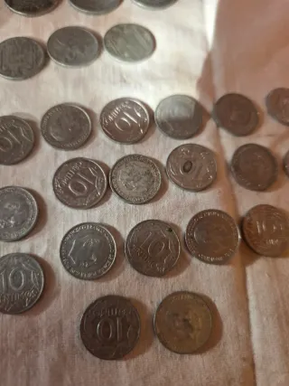 42 monedas 10 centimos