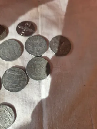 42 monedas 10 centimos