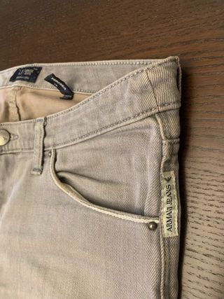 Pantalon de mujer. Armani. Talla XS