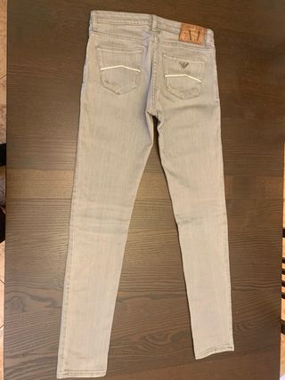 Pantalon de mujer. Armani. Talla XS