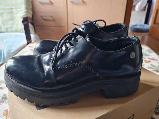 Zapatos cordones