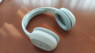 Auricular bluetooth Edifier W800BT Plus