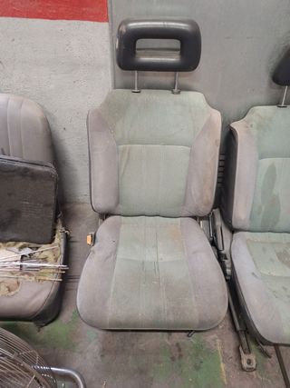 Pareja asientos delanteros Celica ST162