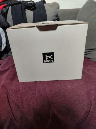 Casco snowboard anon