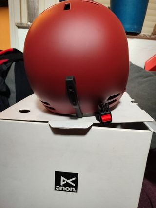 Casco snowboard anon