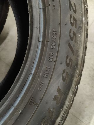 255-55R19 111H MS Pirelli Scorpion 