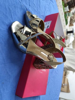 Sandalias María mare nuevas doradas