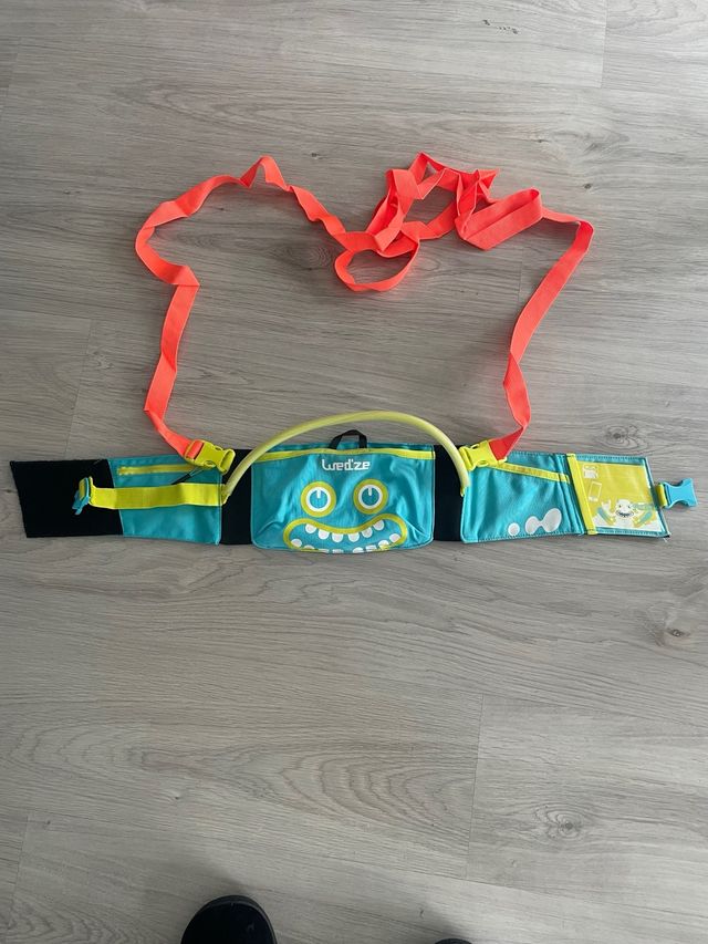 Correa aprendizaje esqui niño