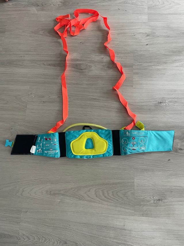 Correa aprendizaje esqui niño