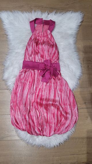 vestido de fiesta corto. Nuevo! Raso.