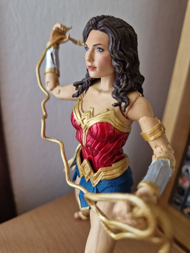 WONDER WOMAN MCFARLANE TOYS 