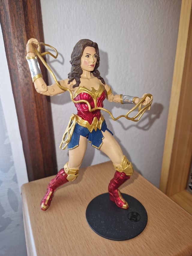 WONDER WOMAN MCFARLANE TOYS 
