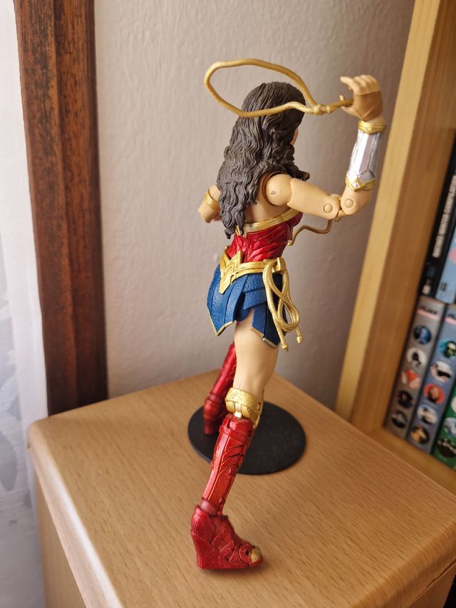 WONDER WOMAN MCFARLANE TOYS 