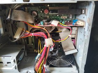 Ordenador Packard Bell antiguo