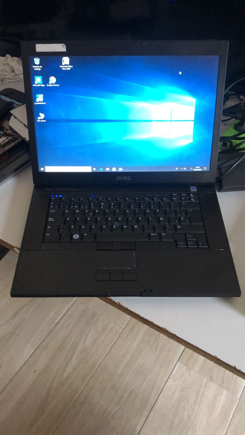 DELL M4400 CON  WINDOWS7 o WINDOWS10