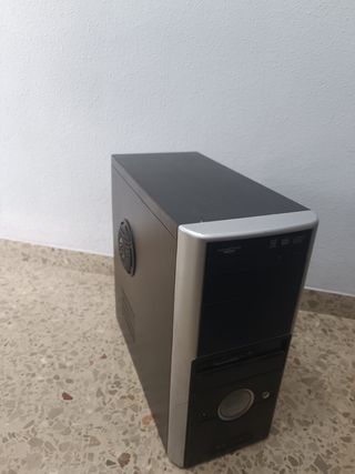 Torre Athlon X2, 4GB RAM, GT 430 - Piezas/Básico