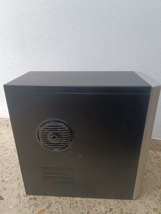 Torre Athlon X2, 4GB RAM, GT 430 - Piezas/Básico