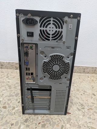 Torre Athlon X2, 4GB RAM, GT 430 - Piezas/Básico