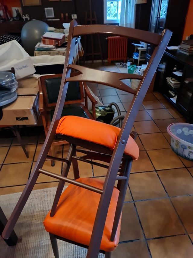 Sillas precio negociable por el lote.