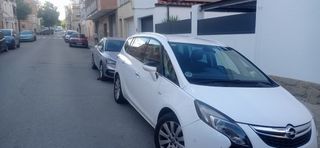 Opel Zafira Tourer 2013