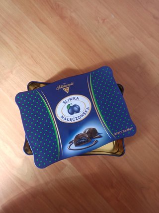 Caja metálica