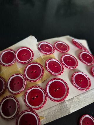 Bottoni rossi vintage