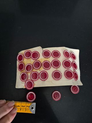 Bottoni rossi vintage