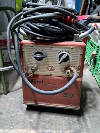 Vendo maquina de soldar.