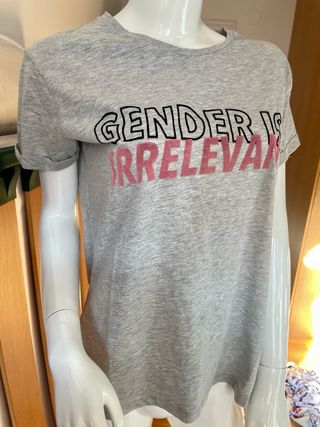 Camiseta nueva de género