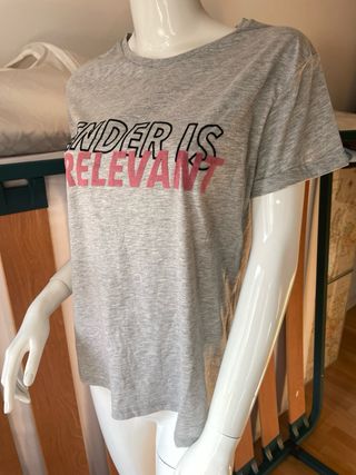 Camiseta nueva de género