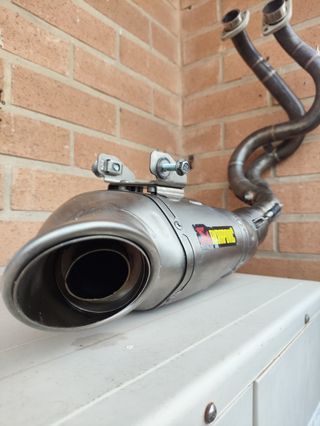 Escape Akrapovic Kawasaki Ninja 650/Z650.