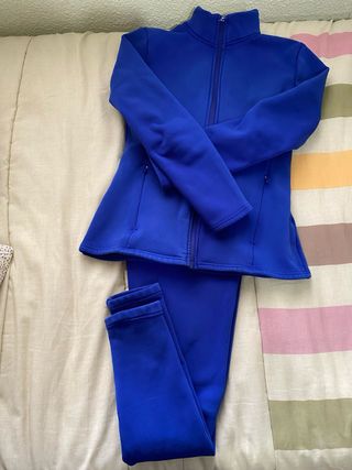 Chandal azul electrico Oysho
