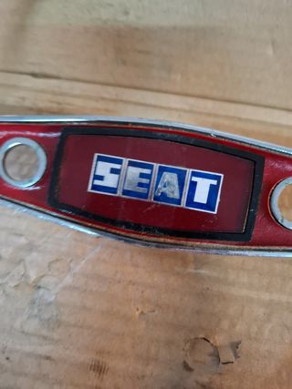 SEAT 124,1430 centro volante