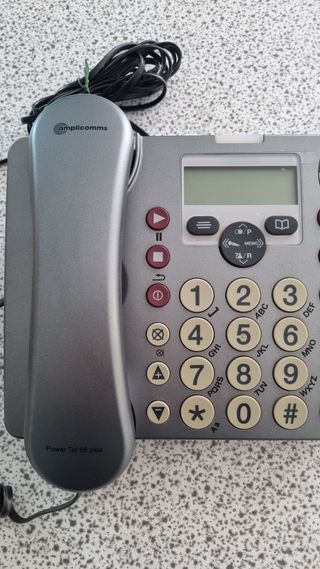 Telefono fisso per anziani