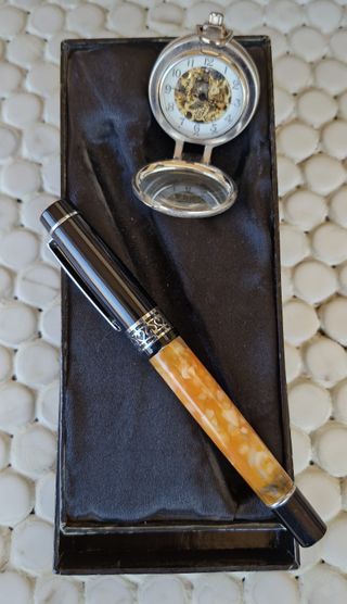 Estuche de Pluma y reloj vintage