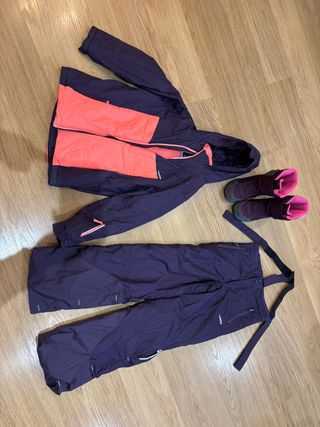 Traje de esqui.