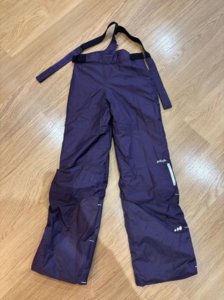 Traje de esqui.