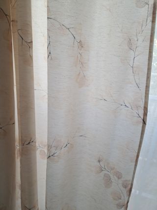 Cortinas completamente nuevas. 
