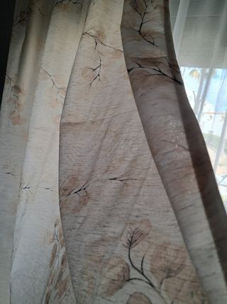Cortinas completamente nuevas. 