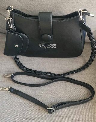 Bolso negro pequeño con monedero