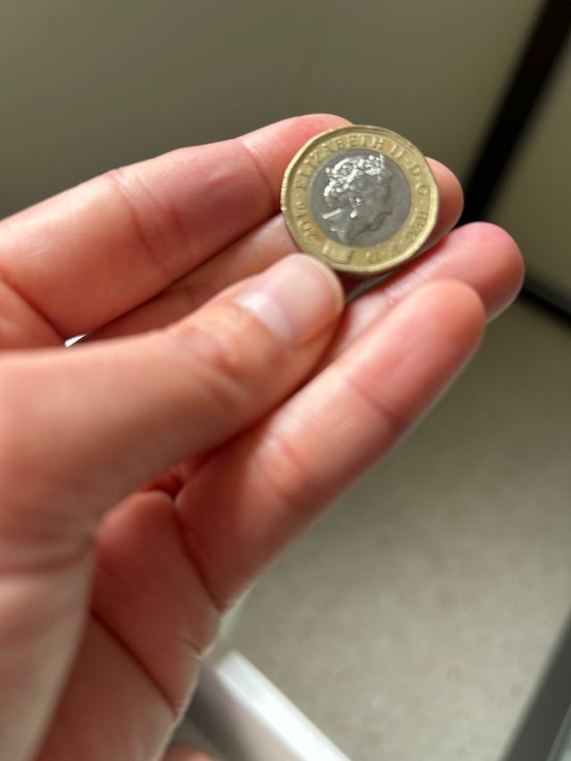 Moneda One Pound Regina Elizabeth 2016