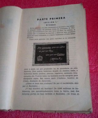 Libro Catecismo Explicado. Año 1937.