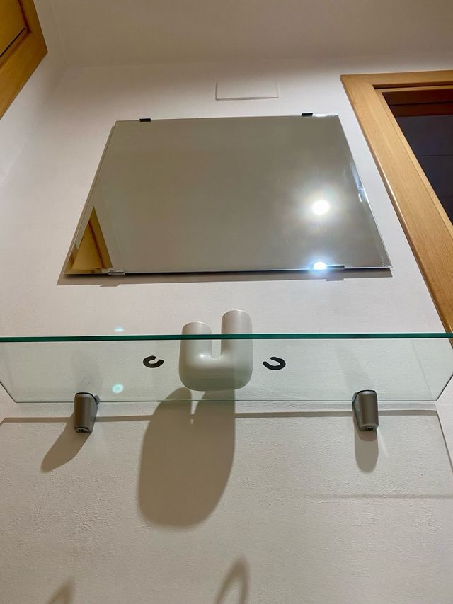 Conjunto de espejo y repisa recibidor