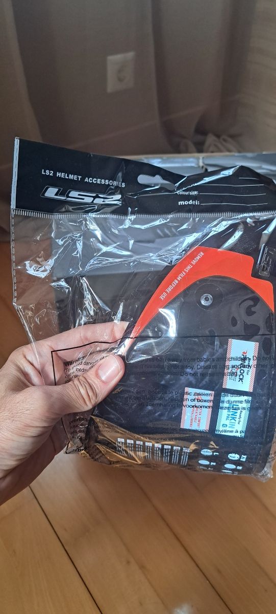 Viseira Escura Capacete LS2 Challenger