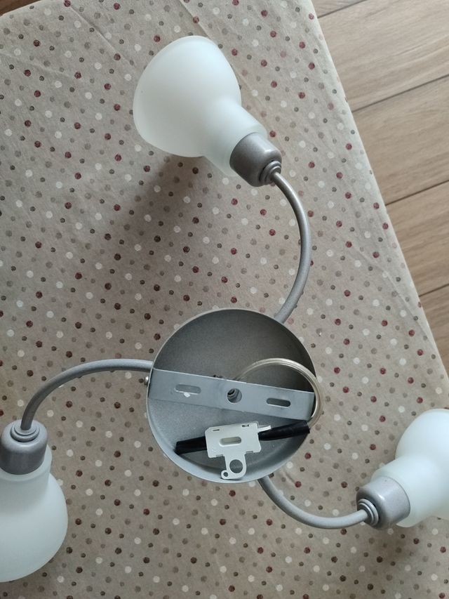 Lámpara de techo en perfecto estado