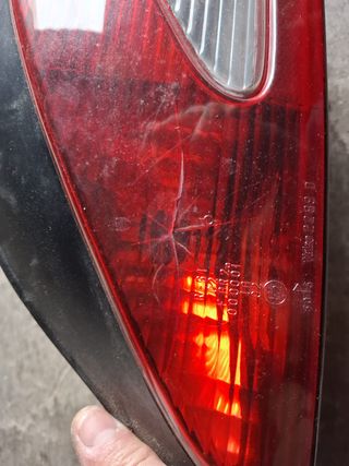 Piloto trasero derecho peugeot 406 coupe