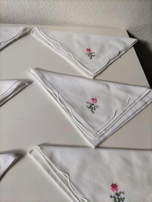 8 servilletas pañuelos bordados