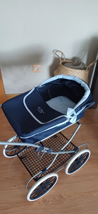 Carrito de muñecas