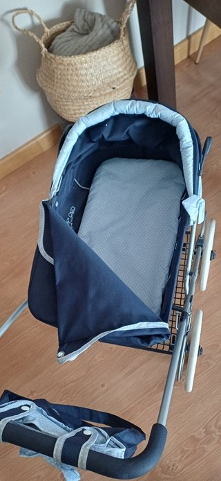 Carrito de muñecas