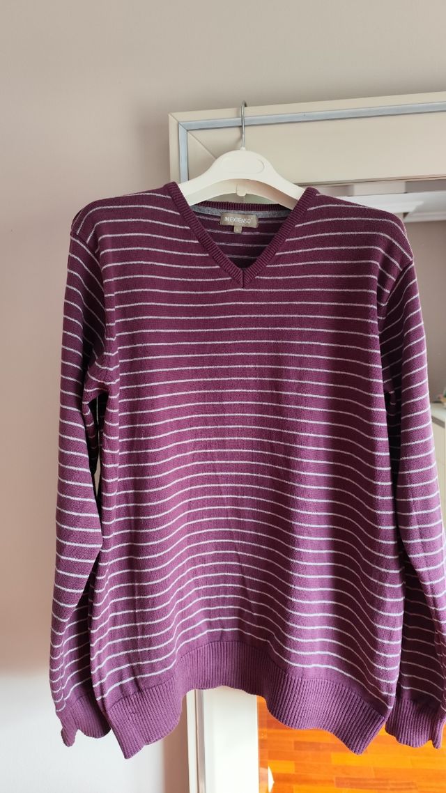 Jersey hombre. Cuello pico. Cardigan rayas.